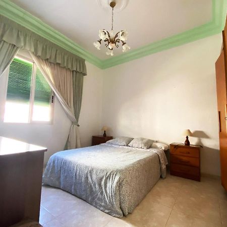 La Malvarrosa Beach Rooms In Shared Apartment Valencia Exterior photo